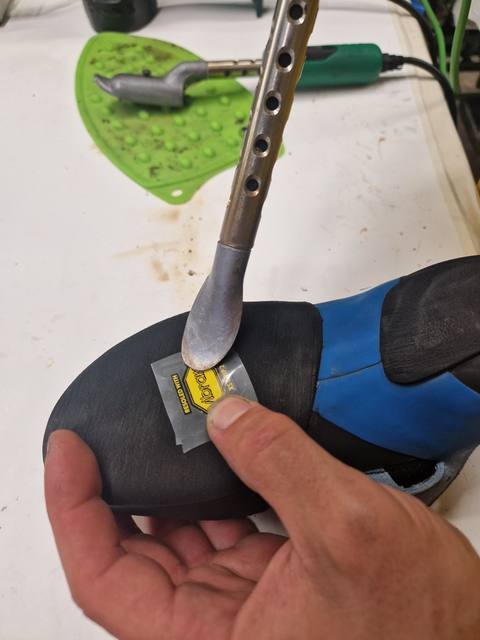 Applicazione del transfer Vibram